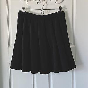 Shein EZwear Solid Fold Pleated Skater Skirt